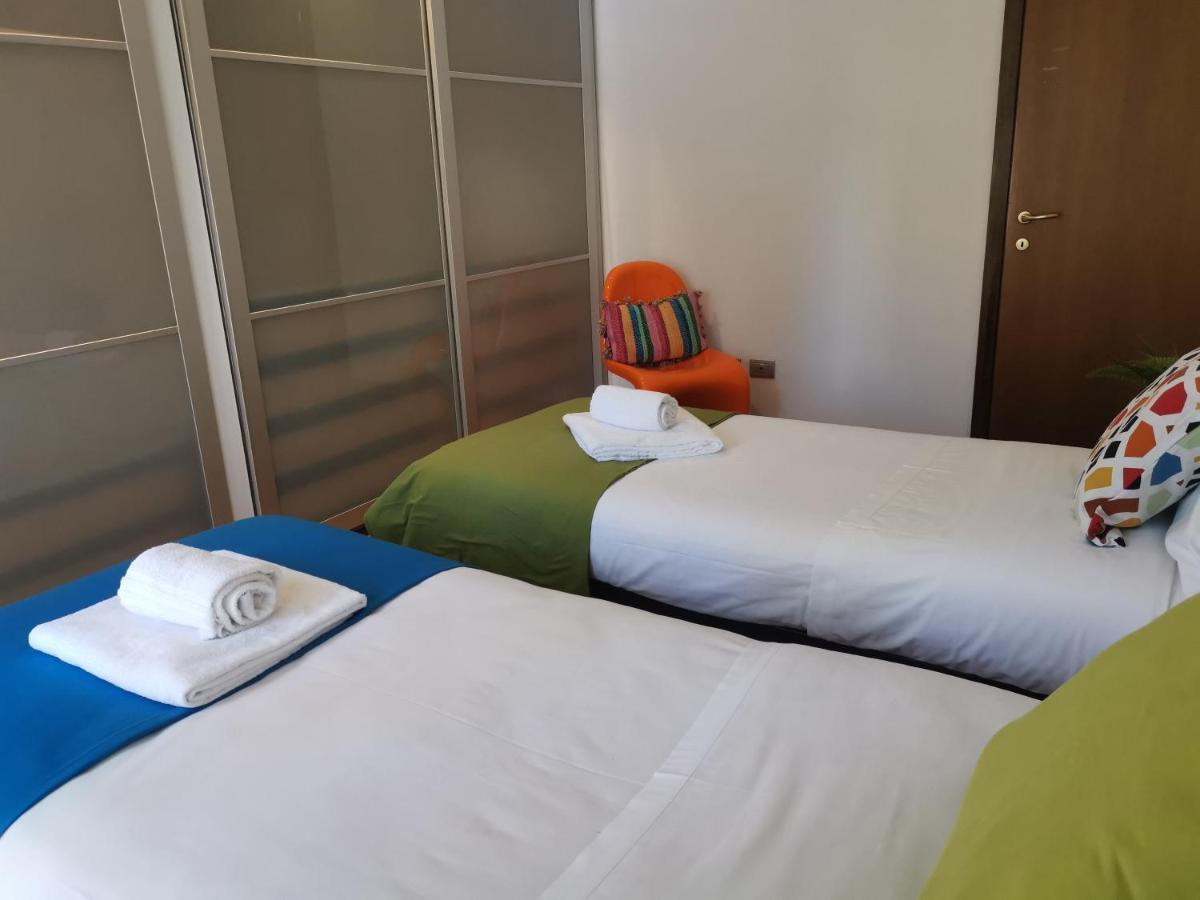 Bnbook Trilo Mind Rho Trilocale Con 2 Camere E 2 Bagni Екстер'єр фото