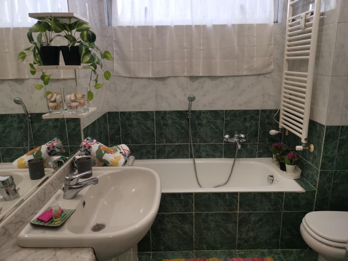 Bnbook Trilo Mind Rho Trilocale Con 2 Camere E 2 Bagni Екстер'єр фото